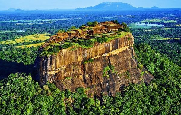 Beauty_of_Sigiriya_by_Binuka